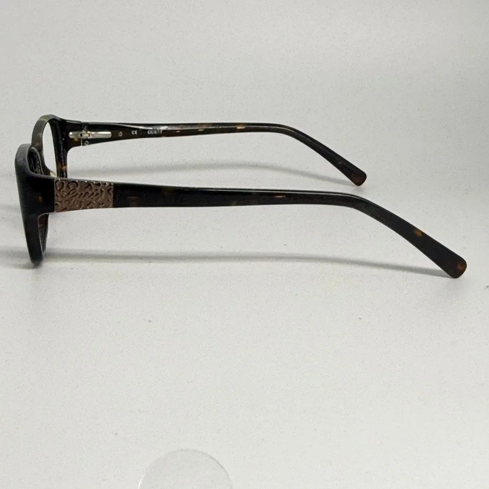 Guess measurements eye